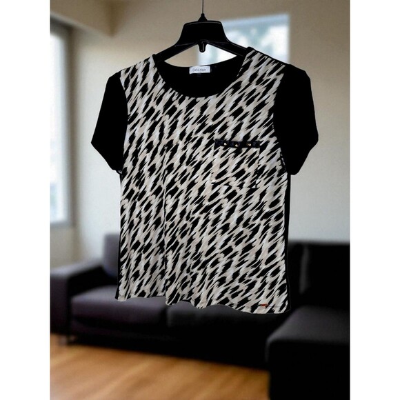 Calvin Klein Geometric Animal Print Short Sleeve Top - Picture 3 of 12